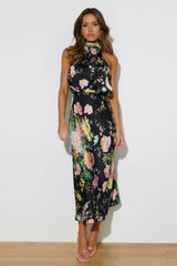 Şarap Ülkesi Tarihleri Çiçekli Boyundan Bağlamalı Elastik Bel Uzun Elbise