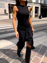 Yuvarlak Yaka Kolsuz Kravatlı Düz Renk Elbise