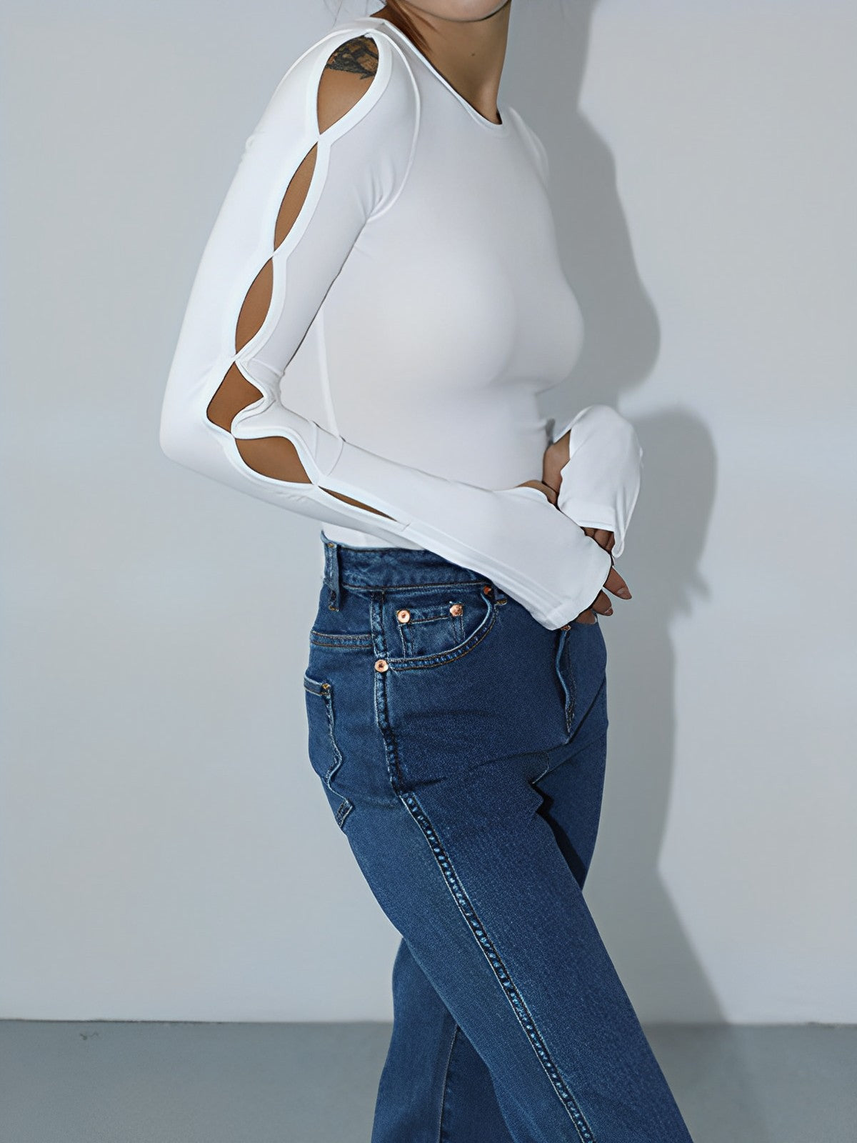 Anahtar Deliği Kesim Uzun Kollu Body