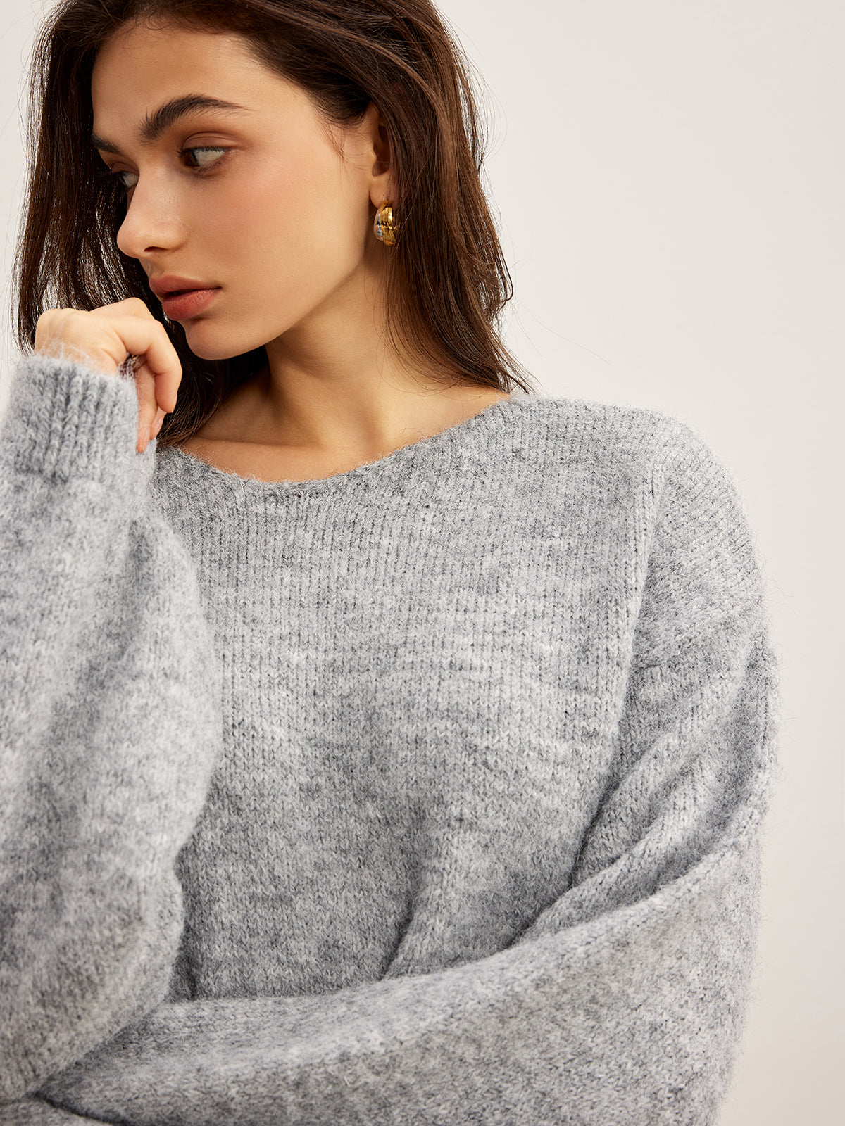 Sırtı Açık Fiyonklu Sweat