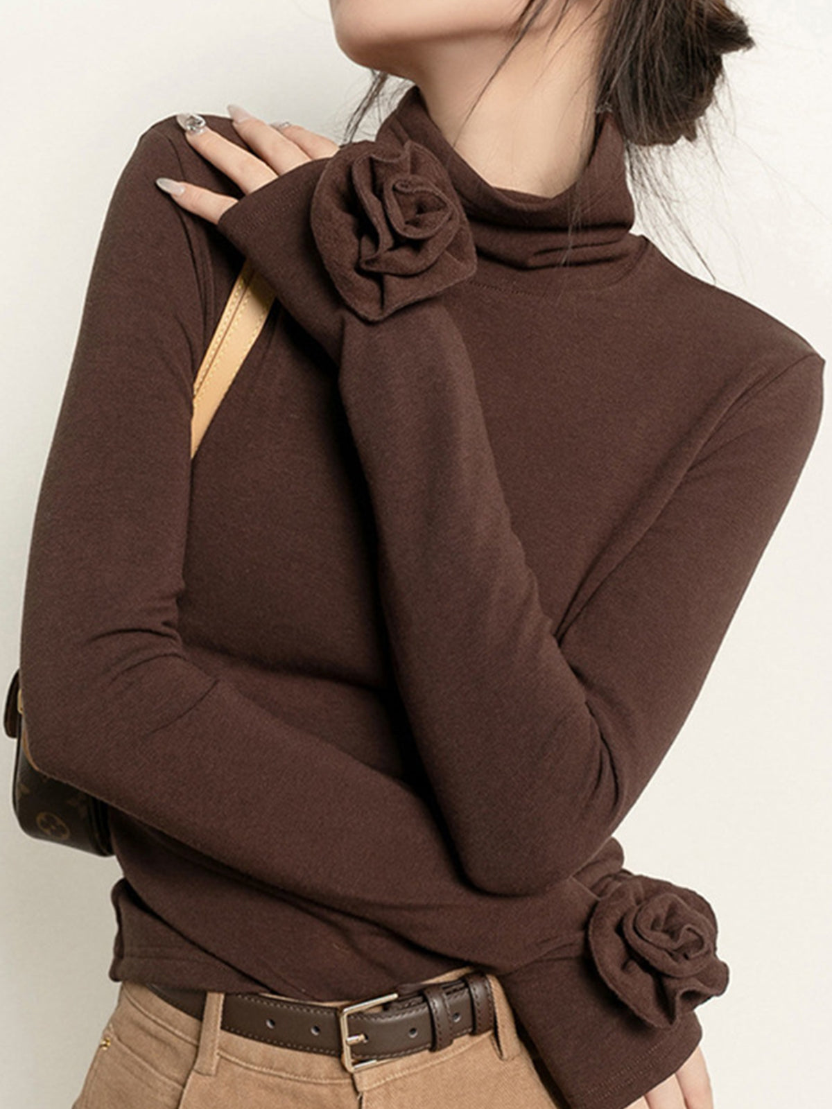 Pileli Turtleneck 3D Çiçekli Slim Tişört