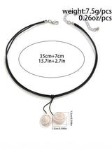 Püsküllü Deniz Kabuğu Kolye