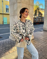 Geometrik Desenli Kapitone İnce Ceket