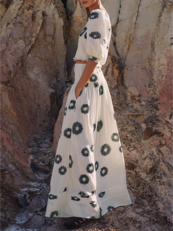 Modern Papatya Desenli Pantolon Takımı