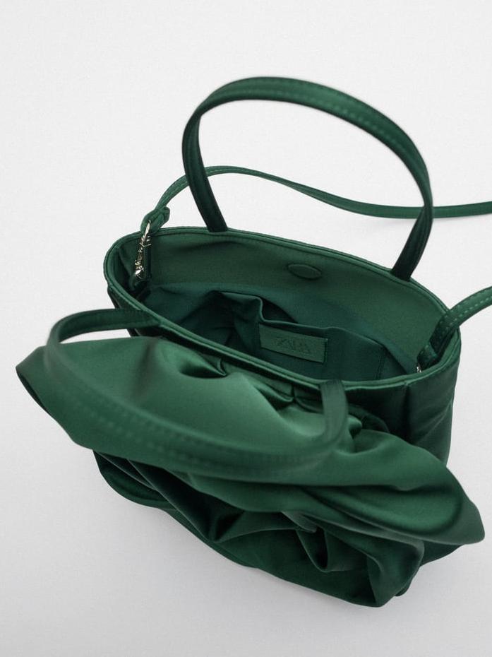 İpeksi Çiçekli Bulut Çanta