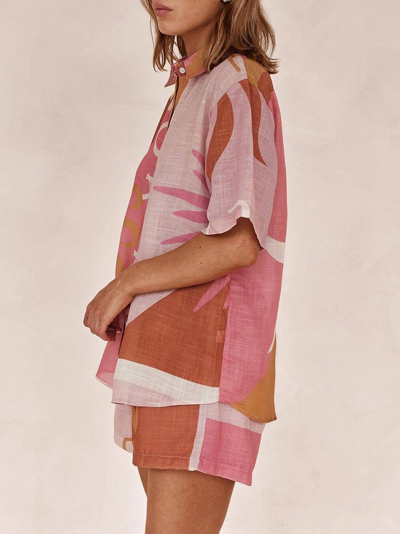 Parlak Güneş Bol Baskılı Tatil Gömlek Şort Takım