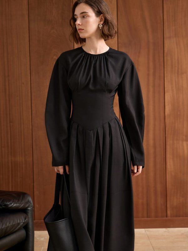 Diz üstü midi elbiseBağlantıyı kopyala (Kopyala)