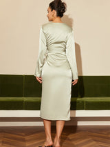 Diz üstü midi elbiseBağlantıyı kopyala (Kopyala)