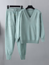 Lüks Kazak ve Eşleşen Pantolon Seti