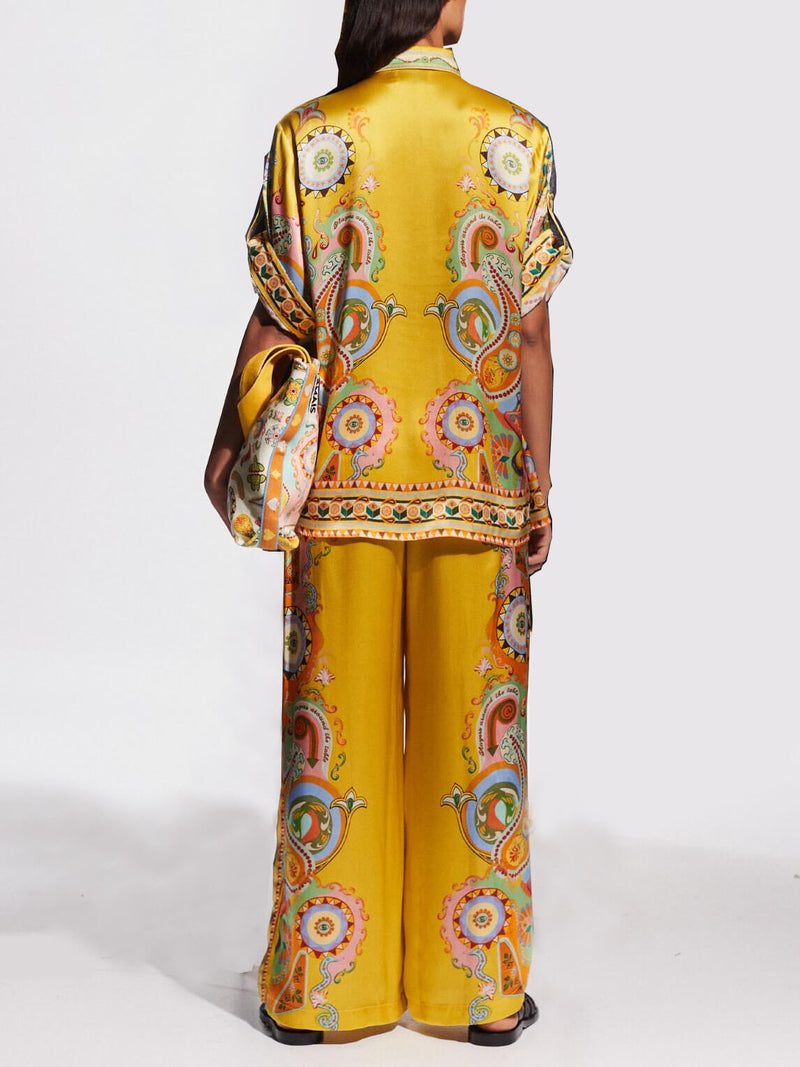 Sofistike Saten Benzersiz Kaju Çiçeği Baskı Düğmesi Büyük Boy İki Parçalı Set