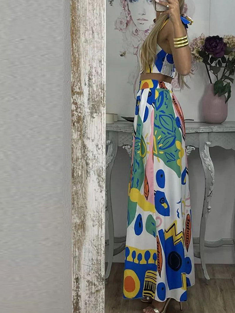 Graffiti Baskılı Omuzdan Bağlamalı Üst ve Pileli Etek Takım