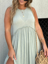 Panelli Yırtmaçlı Elbise