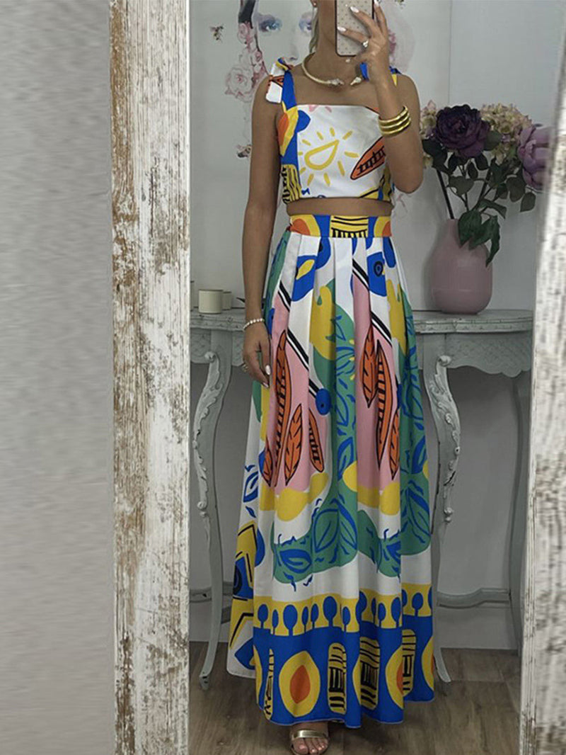 Graffiti Baskılı Omuzdan Bağlamalı Üst ve Pileli Etek Takım