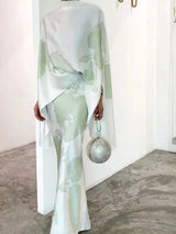 Zarif ve Şık Baskılı Takım Elbise