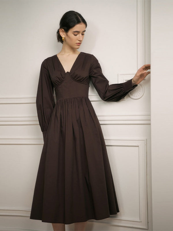 Diz üstü midi elbiseBağlantıyı kopyala (Kopyala)