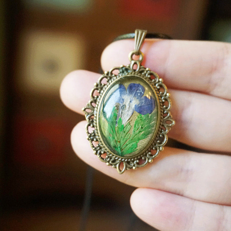 Reçine Preslenmiş Çiçek Kolyeler - Fransız Retro Menekşe ve Lobelia Erinus