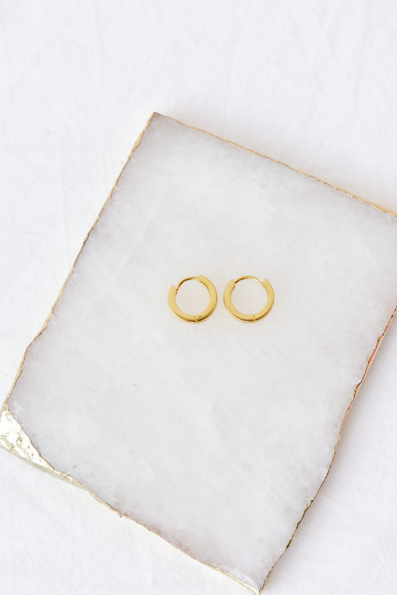 18 Ayar Altın Kaplama Şüphesiz Küpe