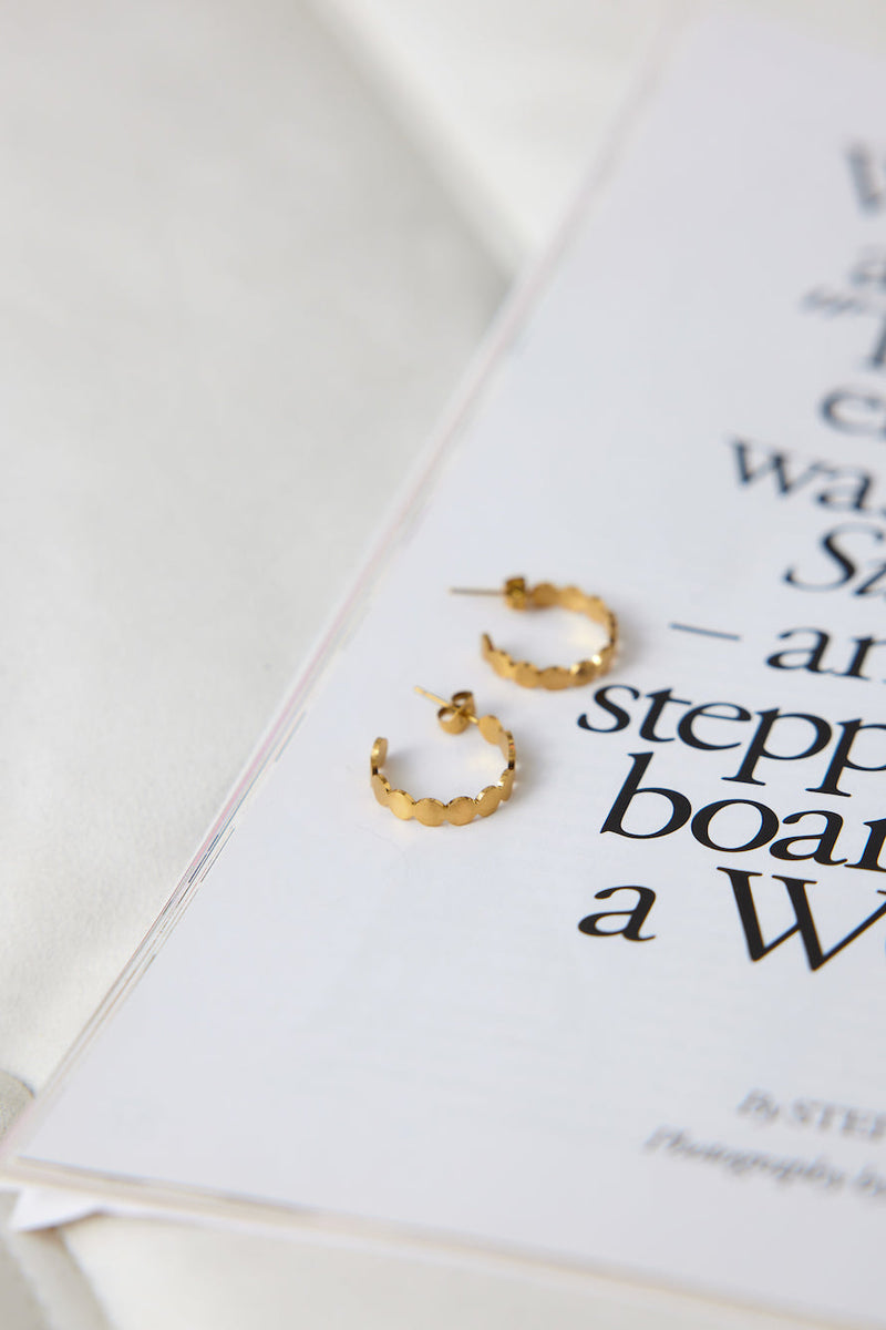 18 Ayar Altın Kaplama Ares Dünya Küpe Altın