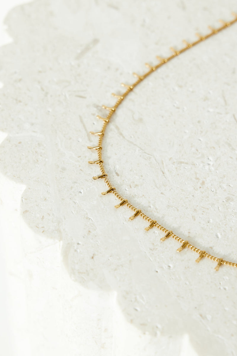 18 Ayar Altın Kaplama Kraliçe Şeyler Kolye Altın