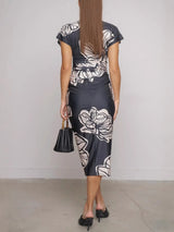 Diz üstü midi elbiseBağlantıyı kopyala (Kopyala)