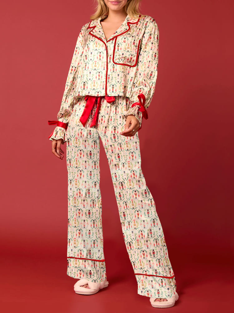 Noel Karakterleri Baskılı Pijama Takımı