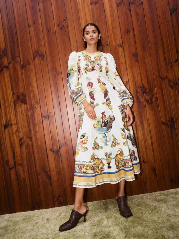 Diz üstü midi elbiseBağlantıyı kopyala (Kopyala)