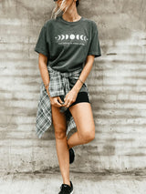 Ay Evreleri Grafikli Tişört