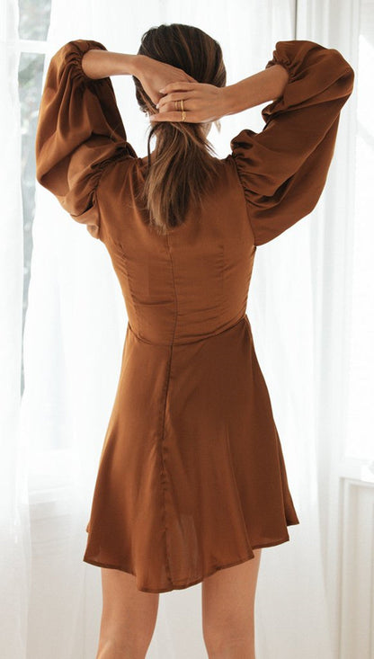 Elegant V Yaka Bağlamalı Elbise