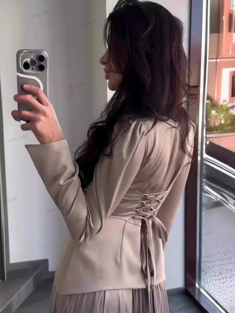 Renk Blok Ekleme Dar Kesim Bağcıklı Uzun Kollu Maxi Elbise