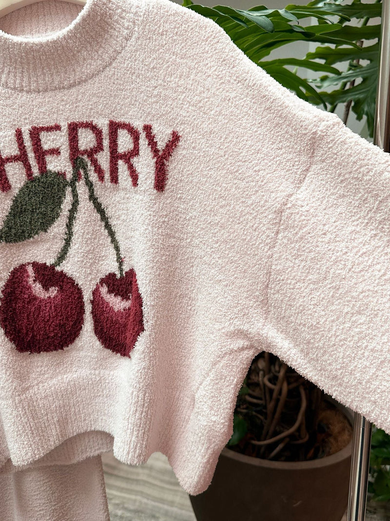 Yumuşak Yarım Kadife Süt Kiraz Takımı