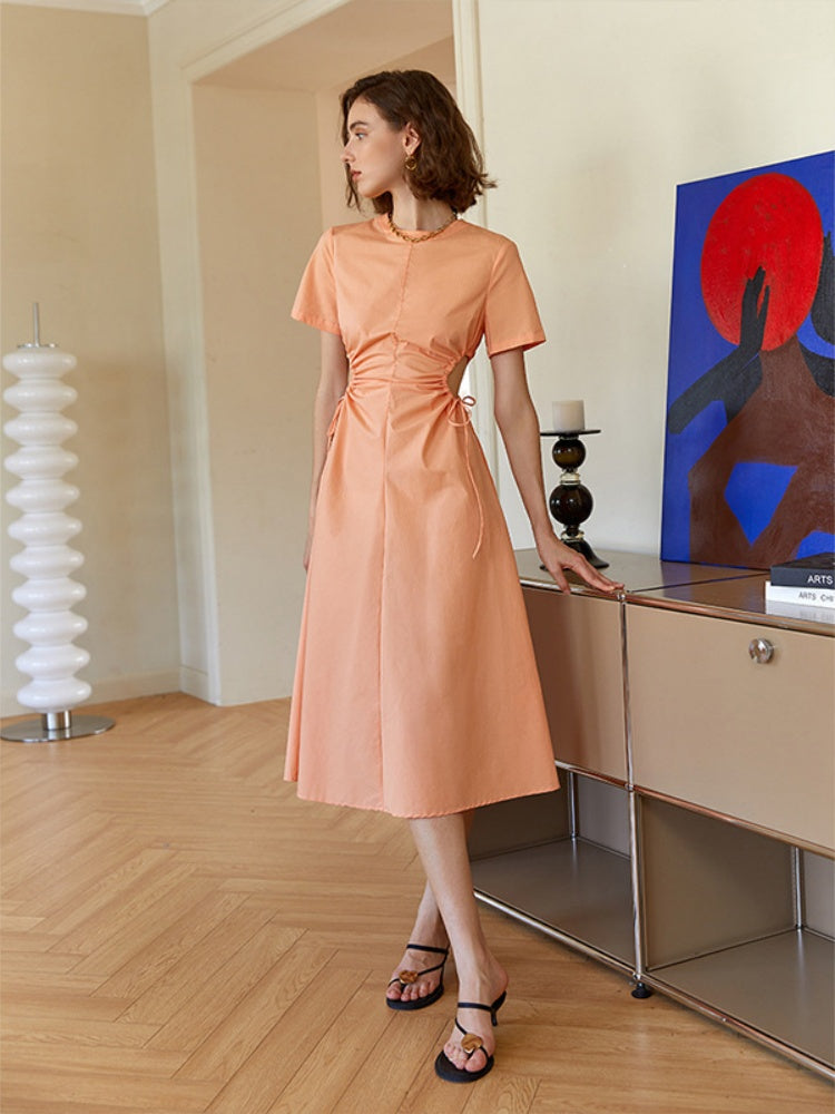 Diz üstü midi elbiseBağlantıyı kopyala (Kopyala)