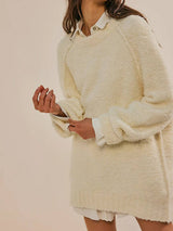 Dantelli Dökümlü Mini Elbise ve Teddy Kazak