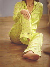 Floresan Yeşil Çiçekli Uzun Kollu Pijama Takımı