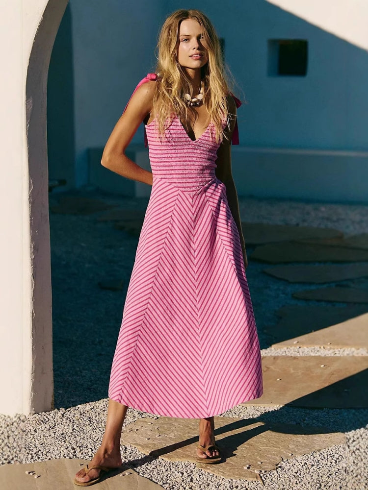 Diz üstü midi elbiseBağlantıyı kopyala (Kopyala)