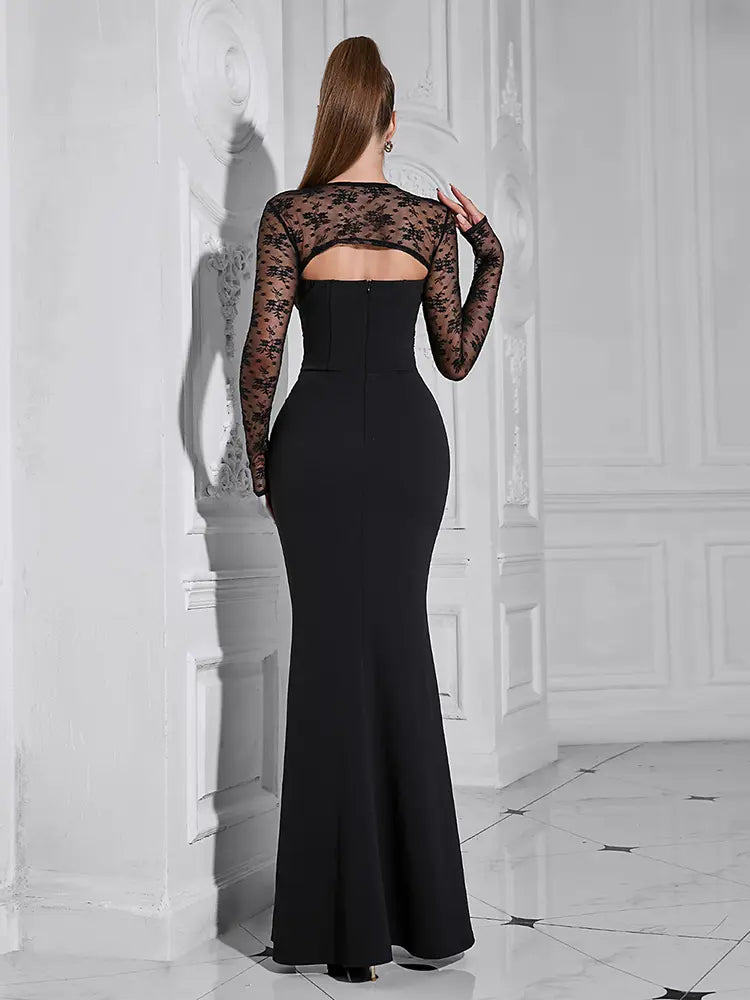 Seksi Boğazı Açık Uzun Kollu Elbise