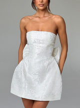 Şık ve Seksi Jakarlı Tüp Üst Fiyonklu Mini Elbise