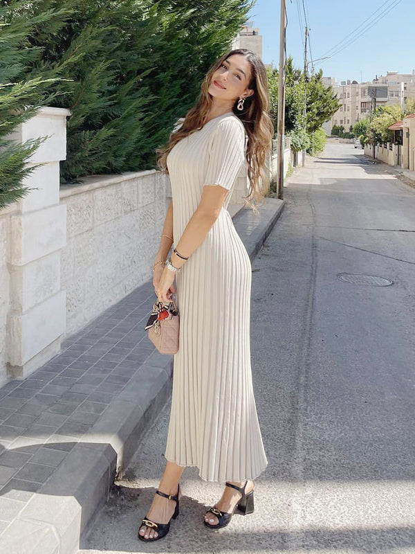 Rahat Çizgili Yuvarlak Yaka Triko Maxi Elbise