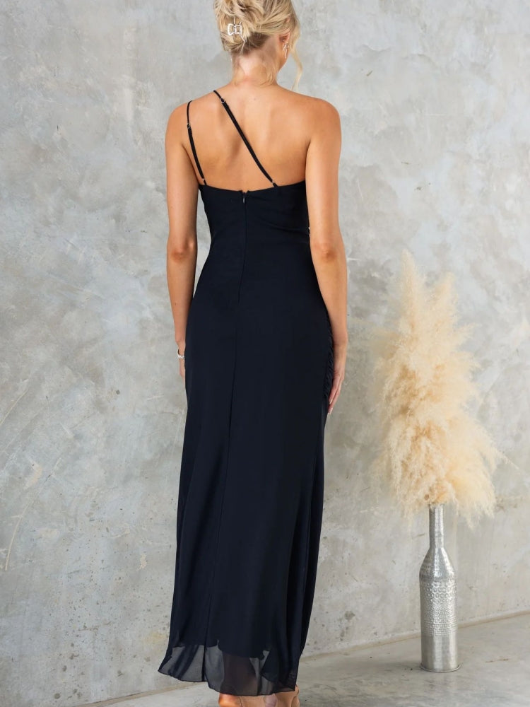 Diz üstü midi elbiseBağlantıyı kopyala (Kopyala)