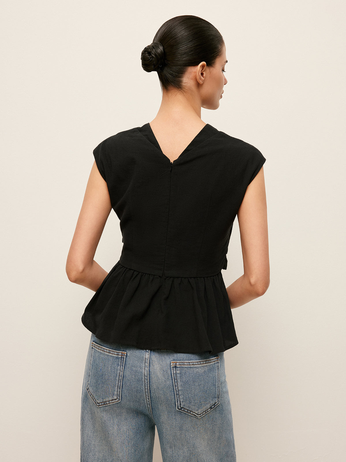 Bağcık Ön Detaylı Peplum Bluz
