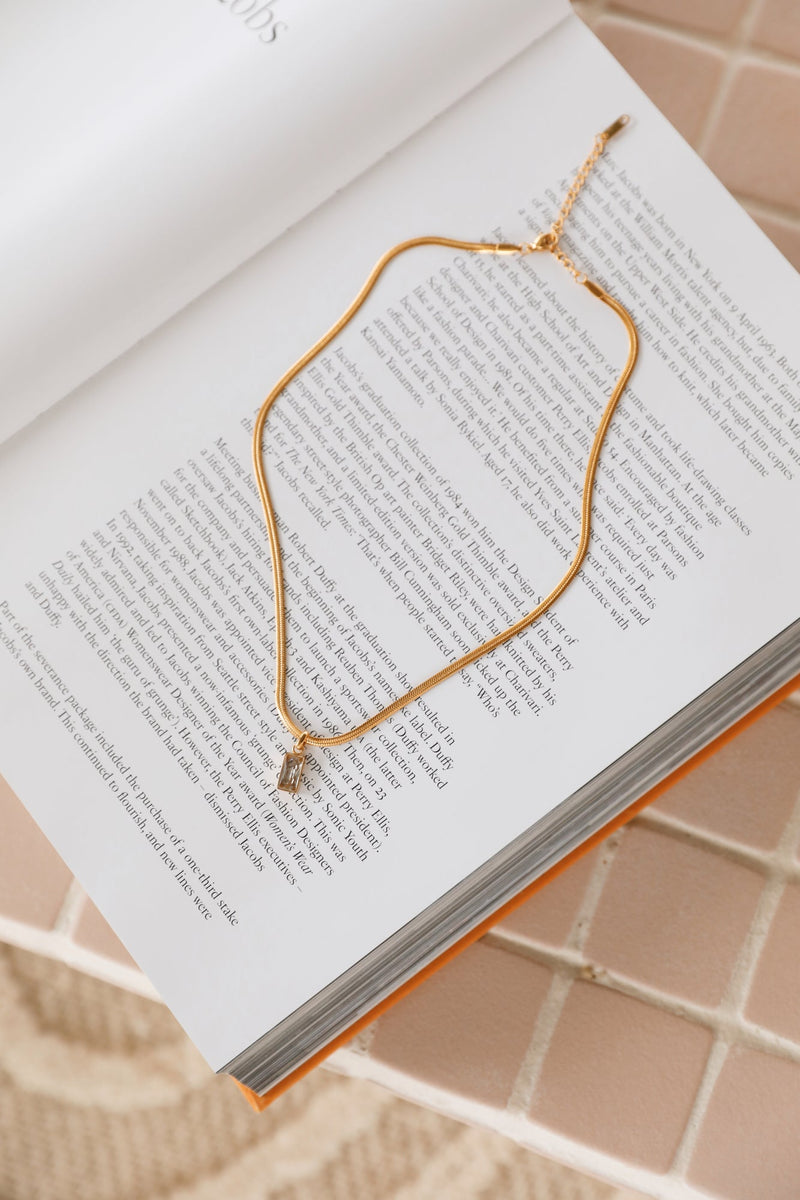 18K Altın Kaplama Maden İşlemeli Kolye Şeffaf