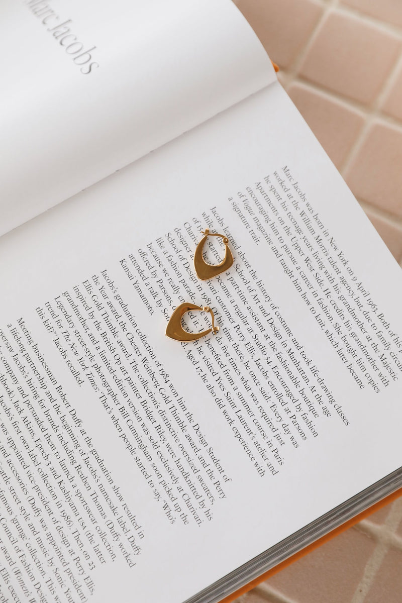 18K Altın Kaplama Zaman Benim İçin Küpe