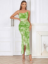 Çiçek Desenli Yan Yırtmaçlı Elbise