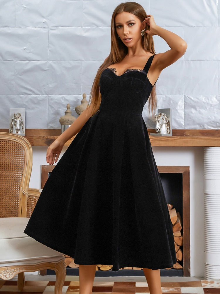 Sırtı Açık Spagetti Askılı A Kesim Akşam Elbisesi