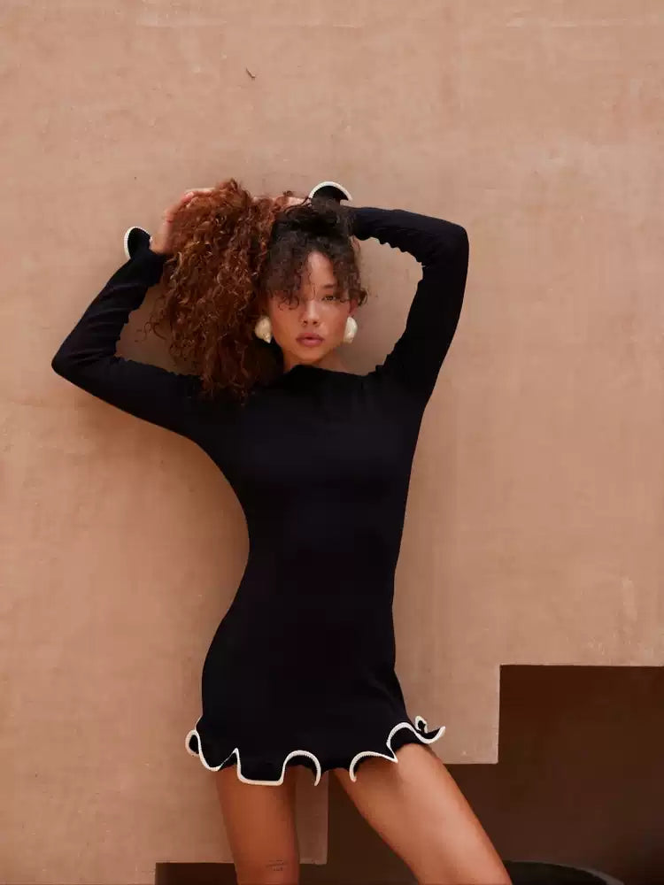 Fırfırlı Uzun Kollu Balo Elbisesi