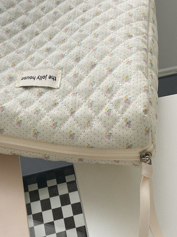 Çiçek Desenli Makyaj Çantası