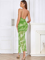 Çiçek Desenli Yan Yırtmaçlı Elbise