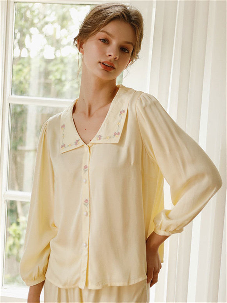 Saten Gül Nakışlı Pijama Takımı