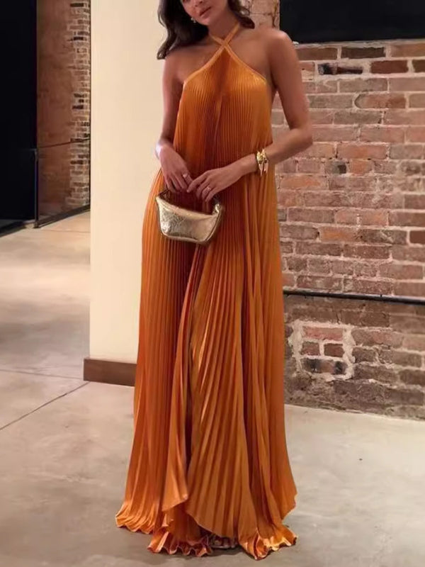 Halter Sırtı Açık Pileli Elbise