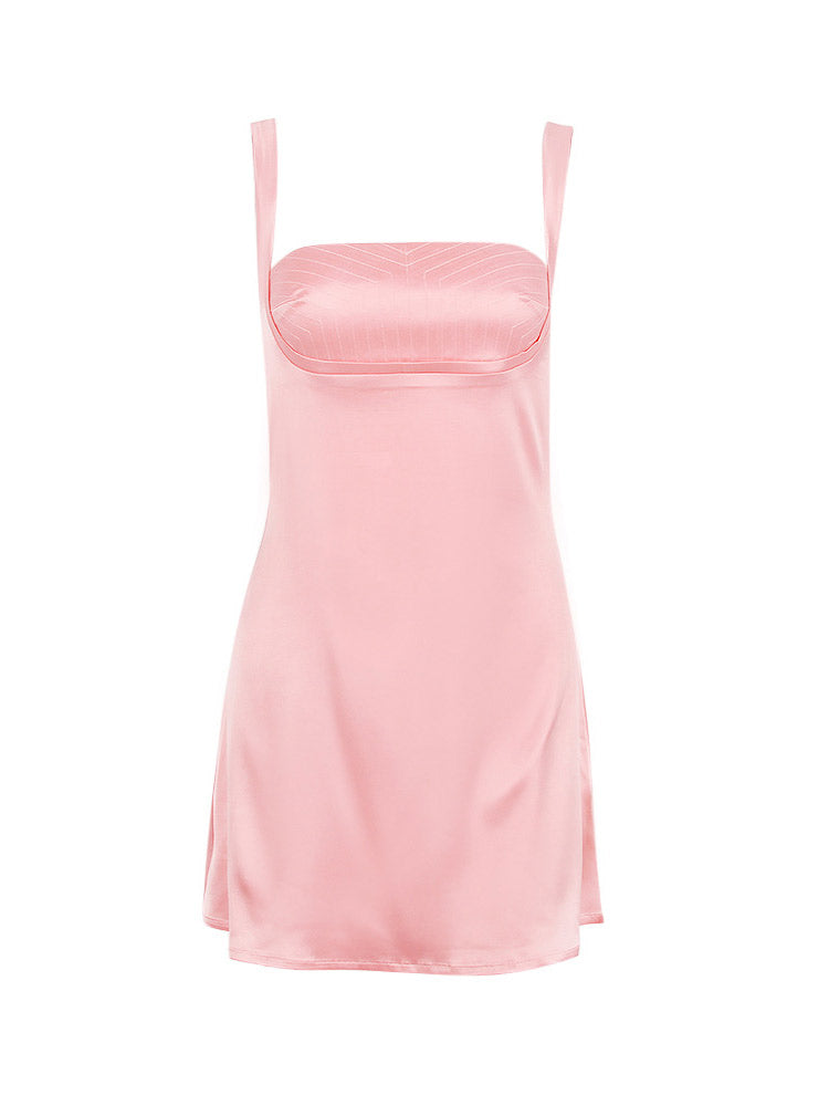 Roma - Figürü öne çıkaran elbise