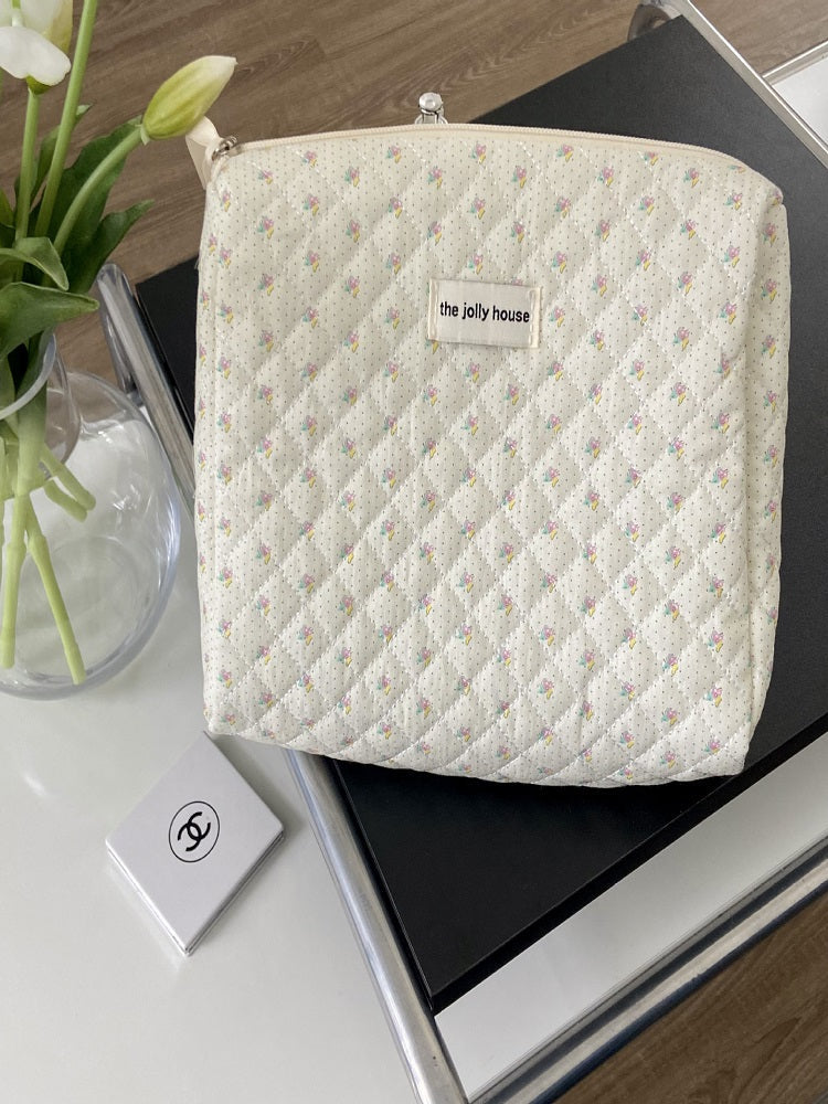 Çiçek Desenli Makyaj Çantası